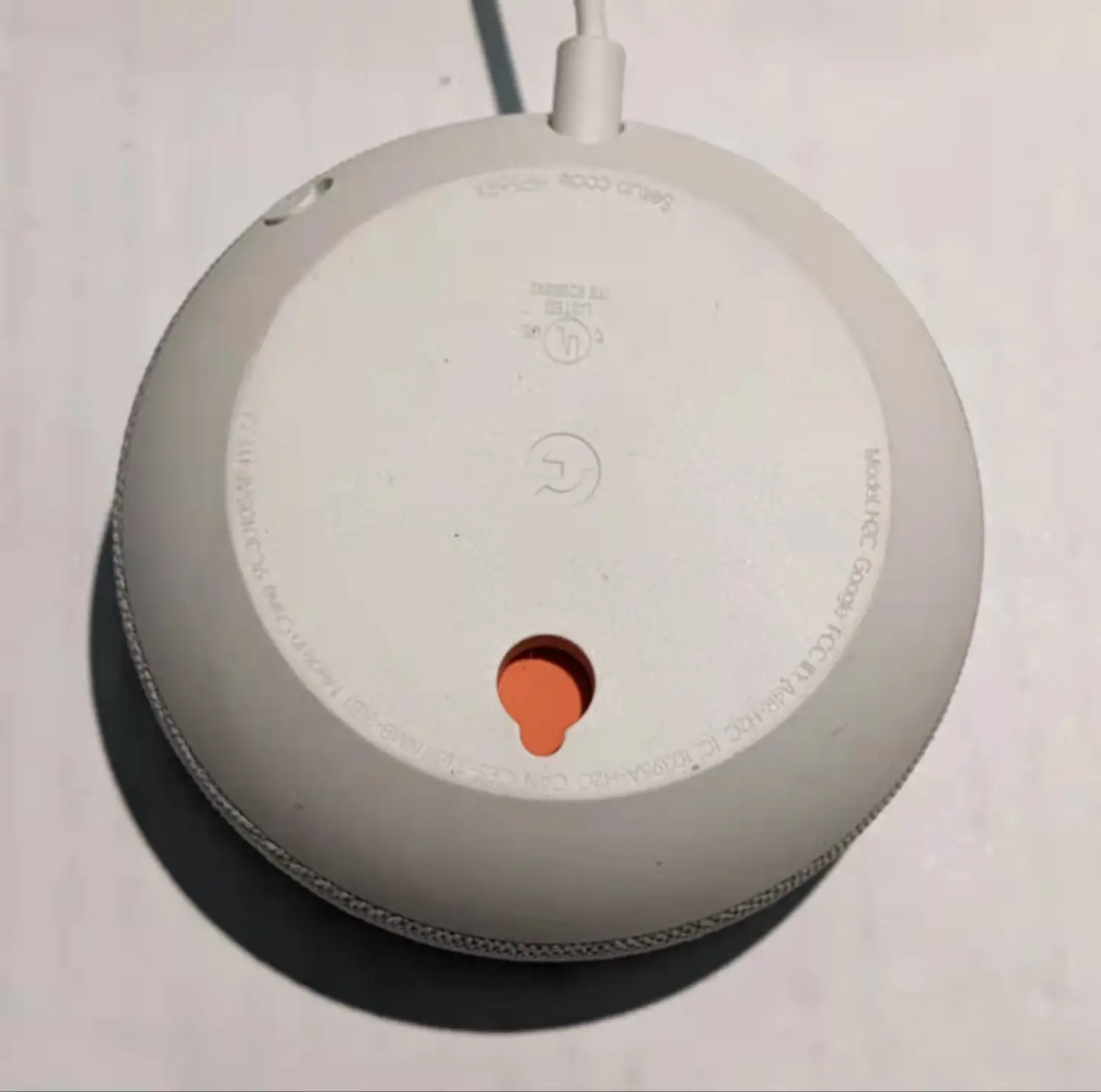 Nest Mini 侧面